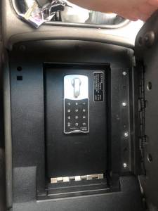 Console Safe 2003 to 2006 Chevrolet Avalanche, Silverado, Suburban & Tahoe GMC Yukon Sierra Model LD2003