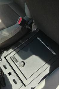 Console Safe 2015 – 2022 Ford F150 2017 – 2022 Ford Super Duty with Split Bench Seat Model LD2055